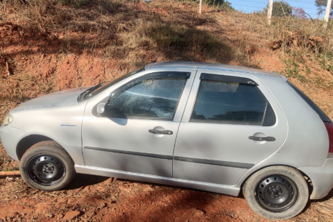 Veículo roubado é localizado na Estrada São Bento, em Cosmópolis